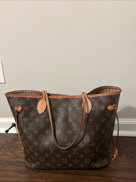 Louis Vuitton Handbags - Louis Vuitton Monogram Canvas Tote in Brown with Vachetta Trim